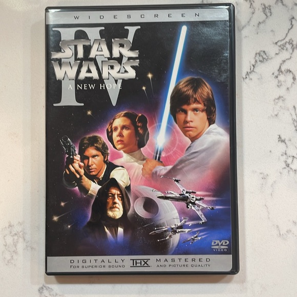 Star Wars DVD Collection in Black featuring Iconic Artwork and Sci-Fi Adventure - Picture 6 of 7